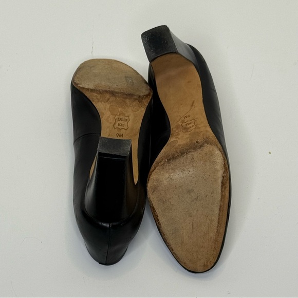 Tory Burch Black and Gold 3 Inch Block Heel with T Signature Logo - Picture 6 of 11